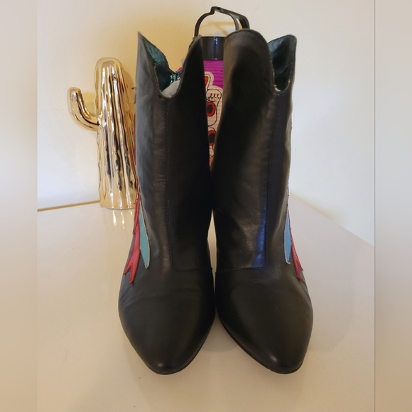 Irregular Choice Parrot Talk Booties, GUC, Size 36 - Picture 5 of 13
